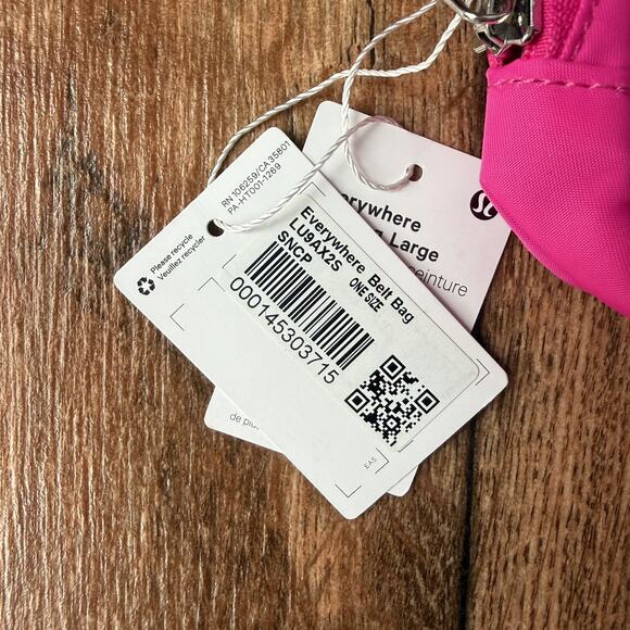 Lululemon 1L Everywhere Belt Bag HOT PINK NWT - Picture 2 of 5